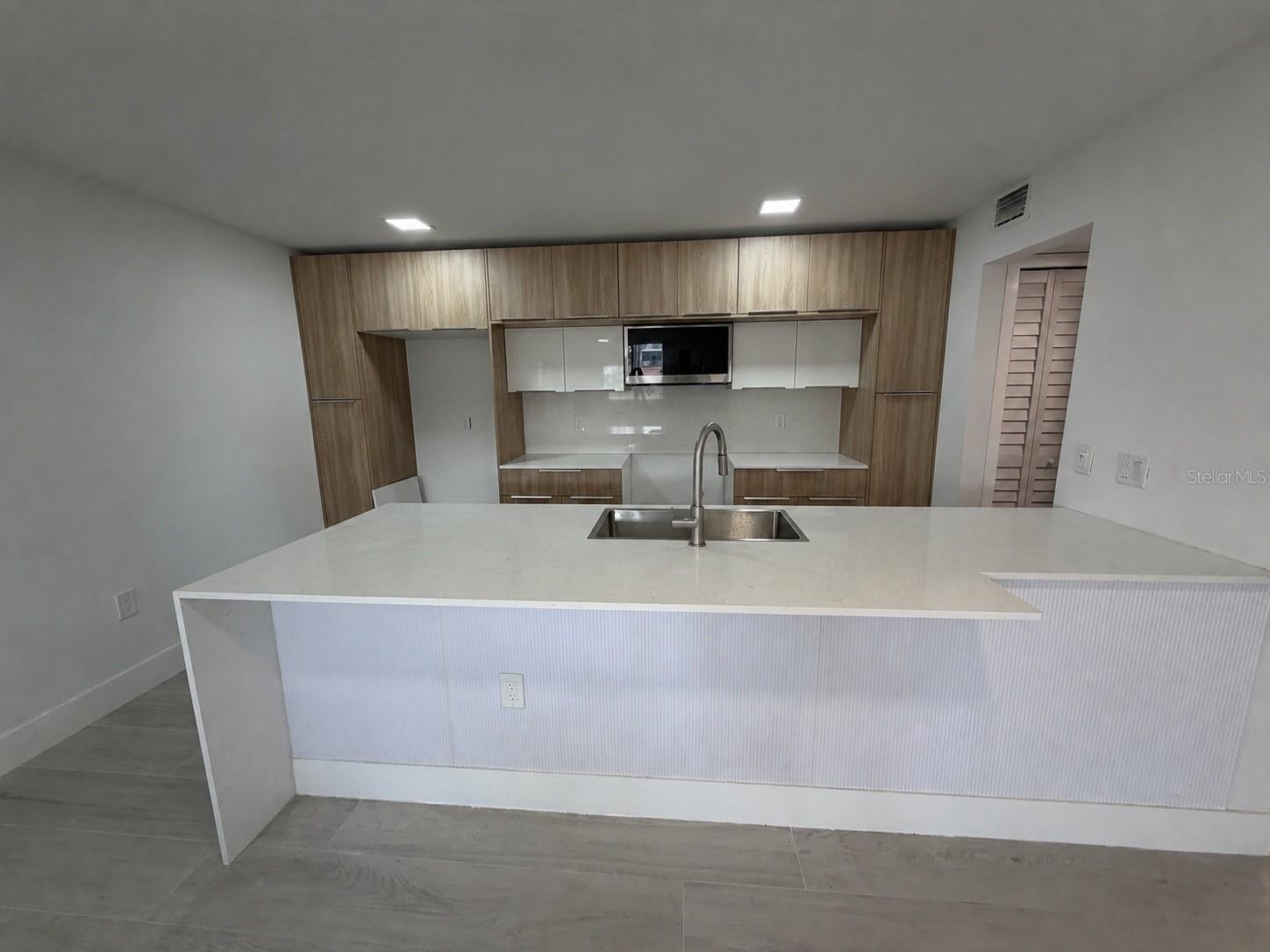 7400 SUNSHINE SKYWAY LANE S 105