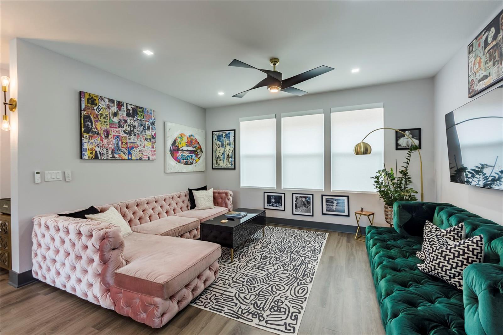 DRIFTWOOD ON CENTRAL - Residential Lease