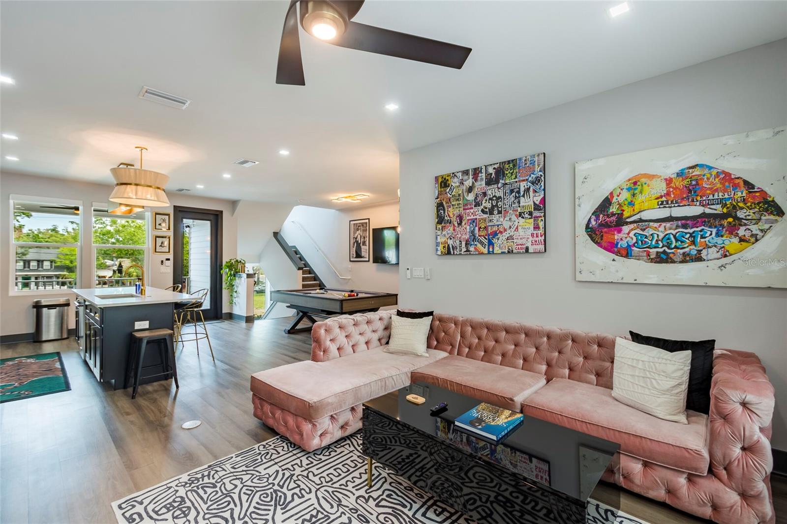 DRIFTWOOD ON CENTRAL - Residential Lease