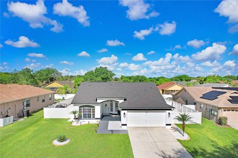 A home in VALRICO