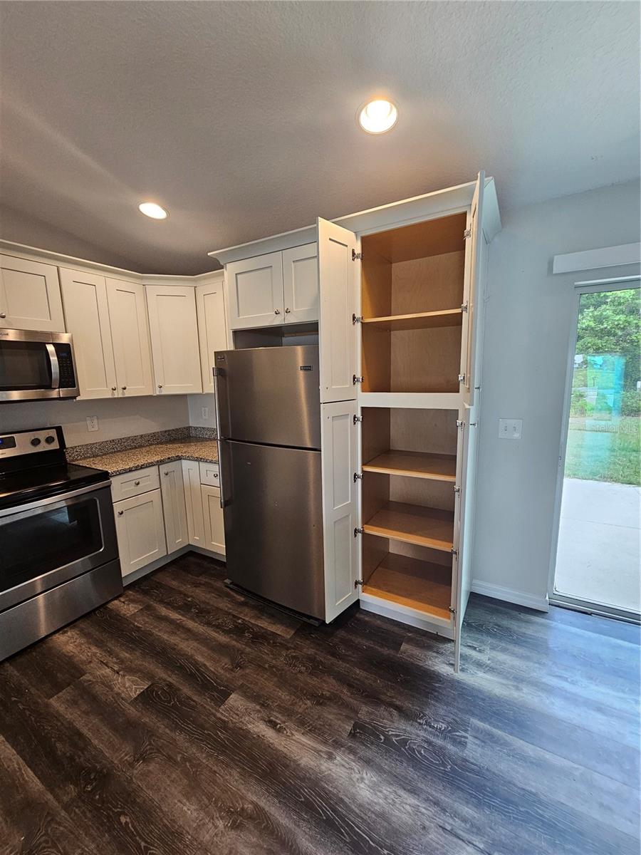 SILVER SPGS SHORES UN #32 - Residential