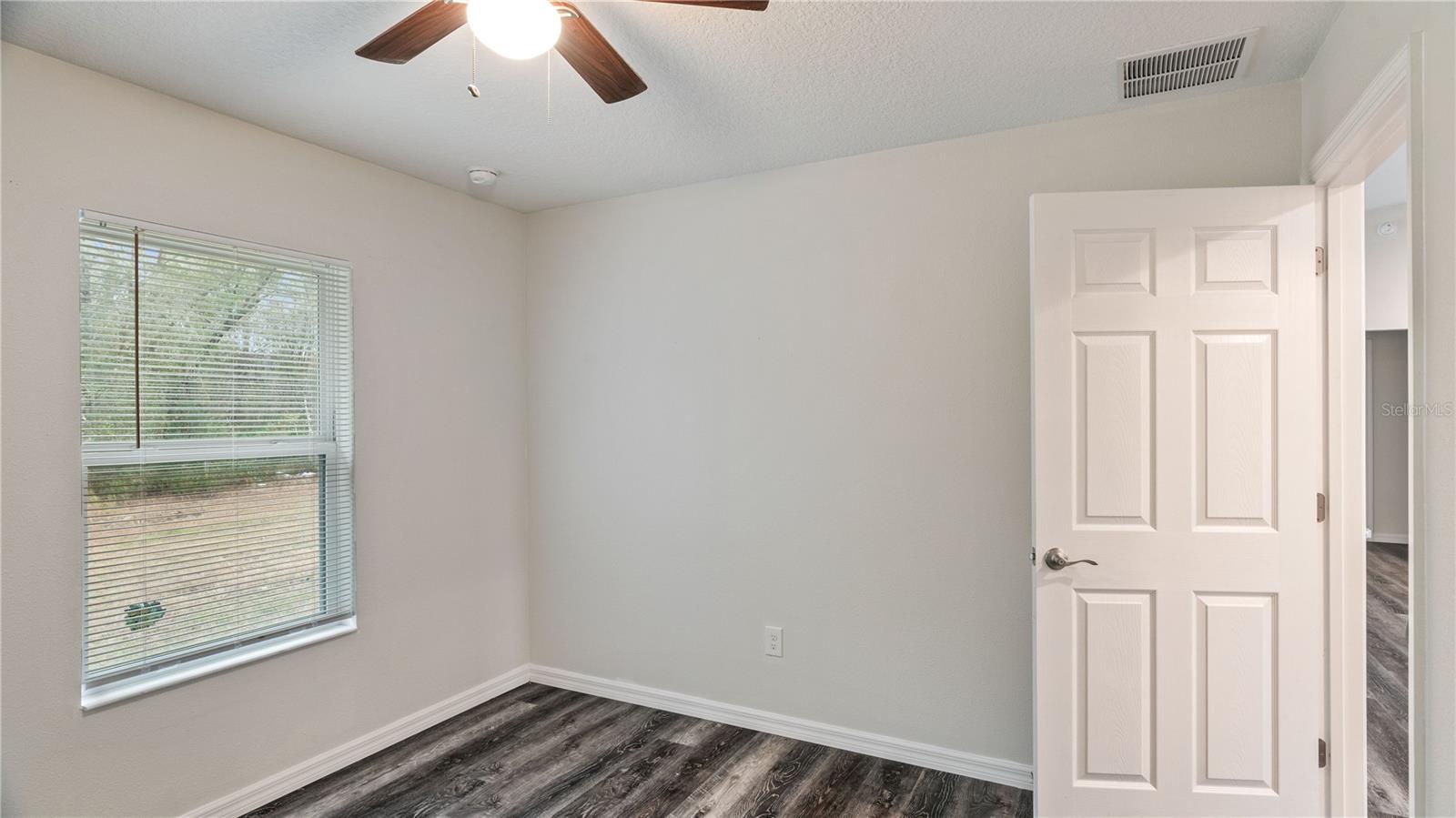 SILVER SPGS SHORES UN #32 - Residential