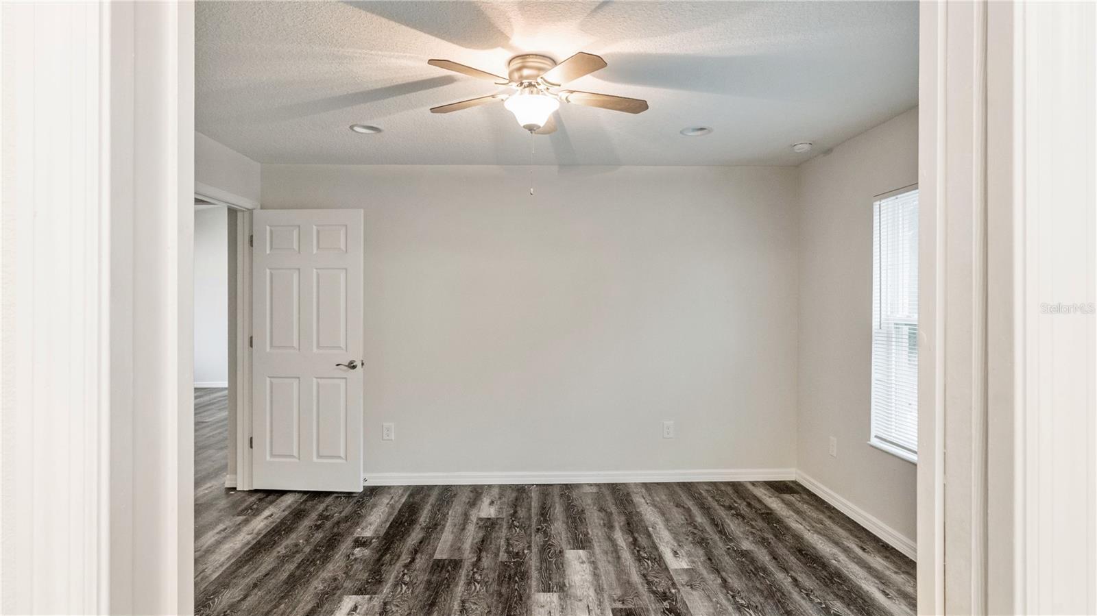 SILVER SPGS SHORES UN #32 - Residential