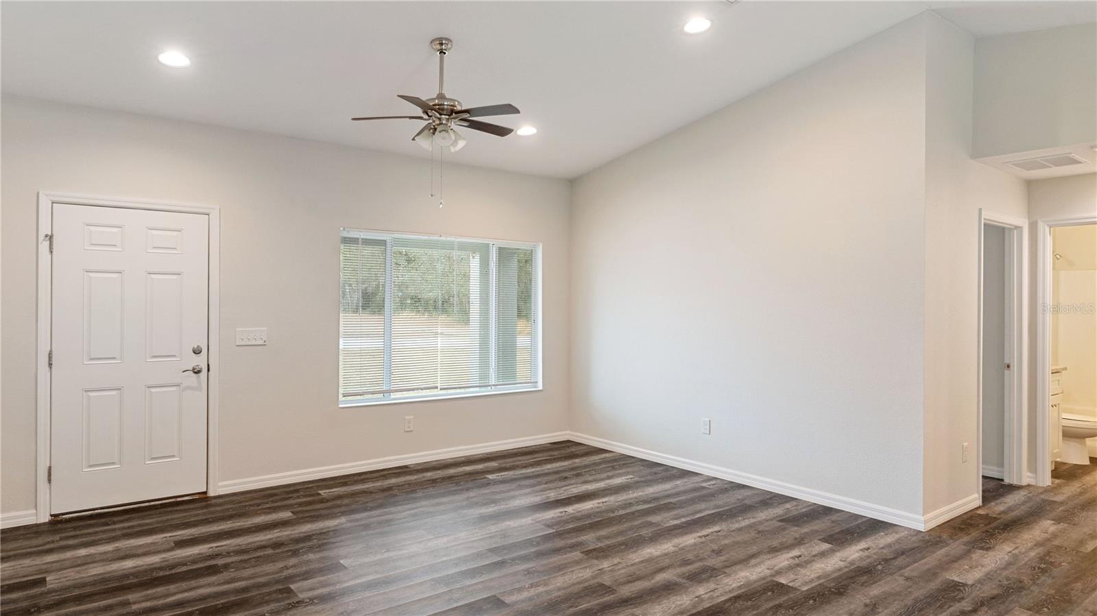 SILVER SPGS SHORES UN #32 - Residential