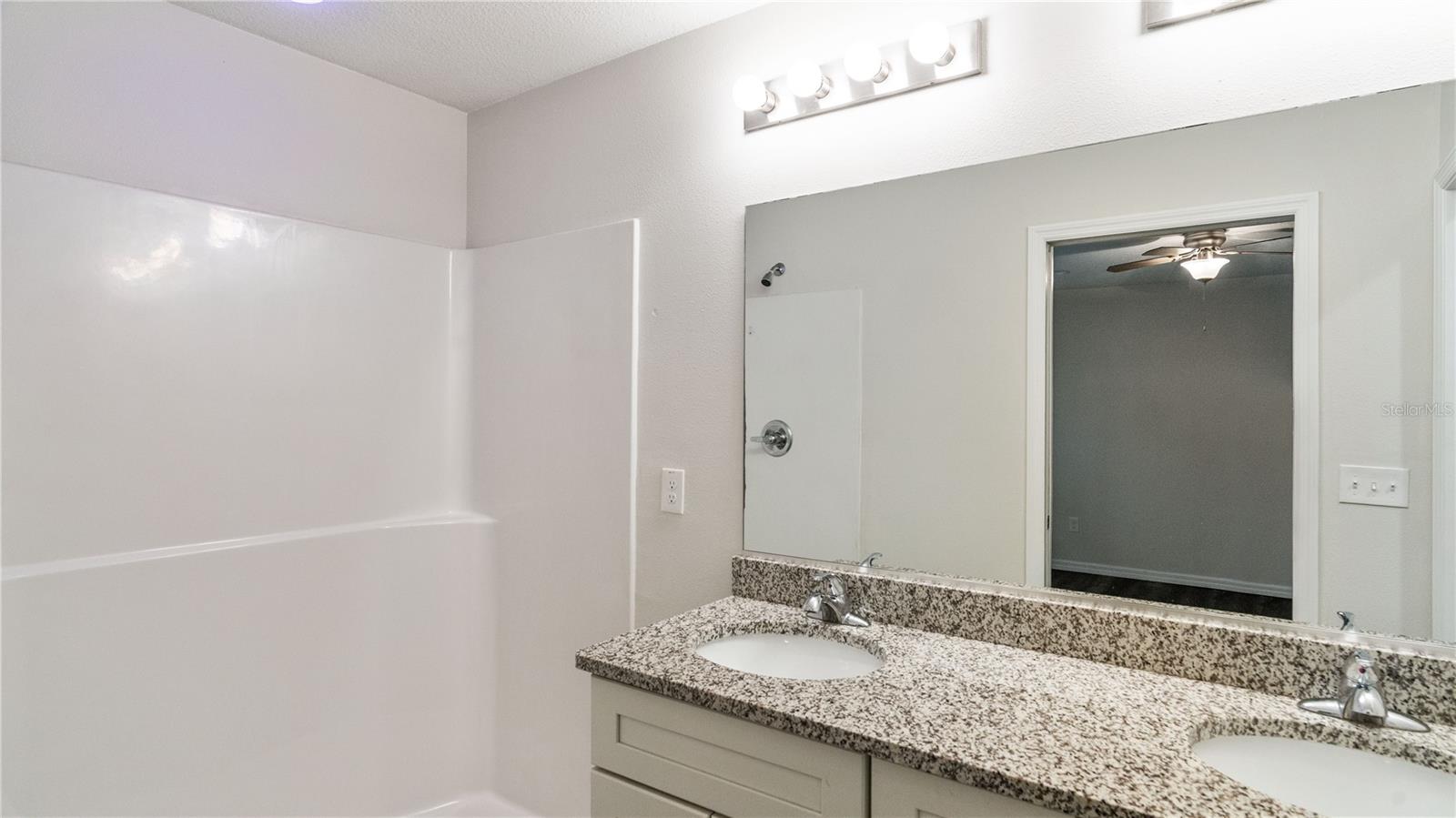 SILVER SPGS SHORES UN #32 - Residential