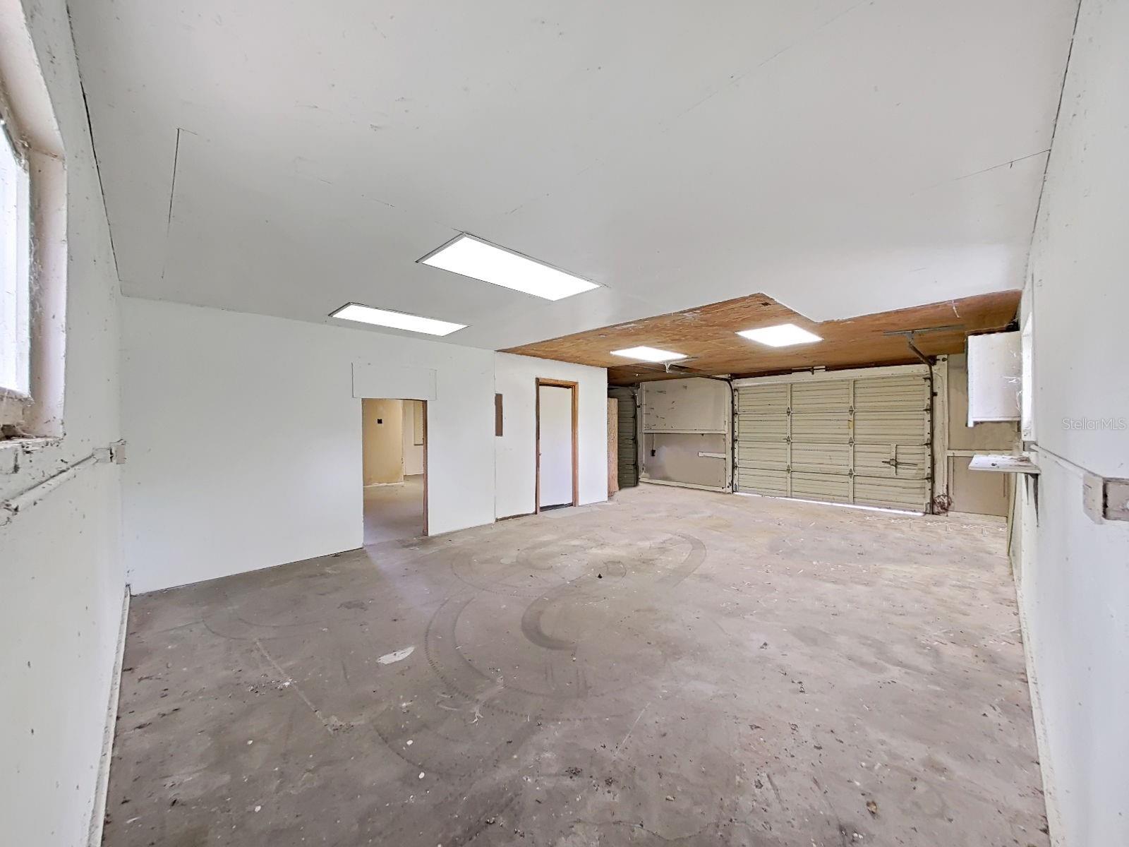 UNPLATTED - Residential