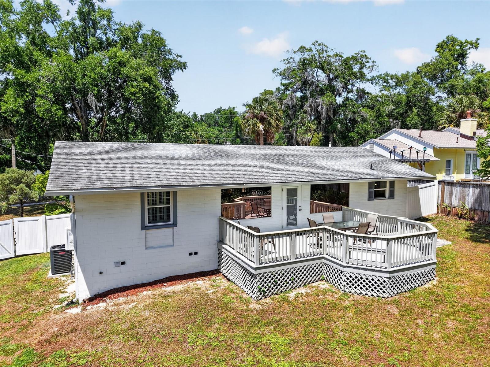 MOUNT DORA - Residential