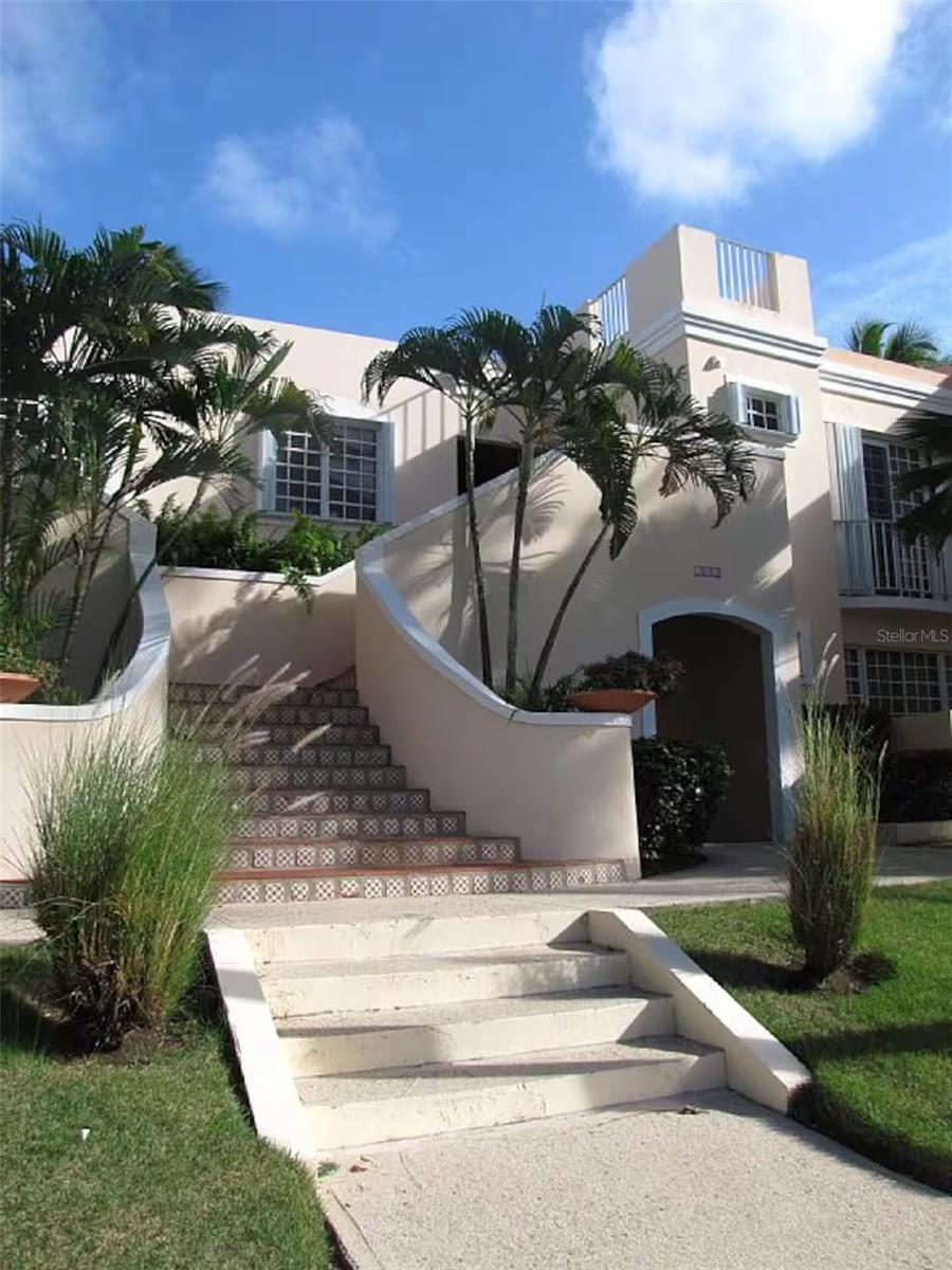 FAIRWAY COURTS - Residential Lease