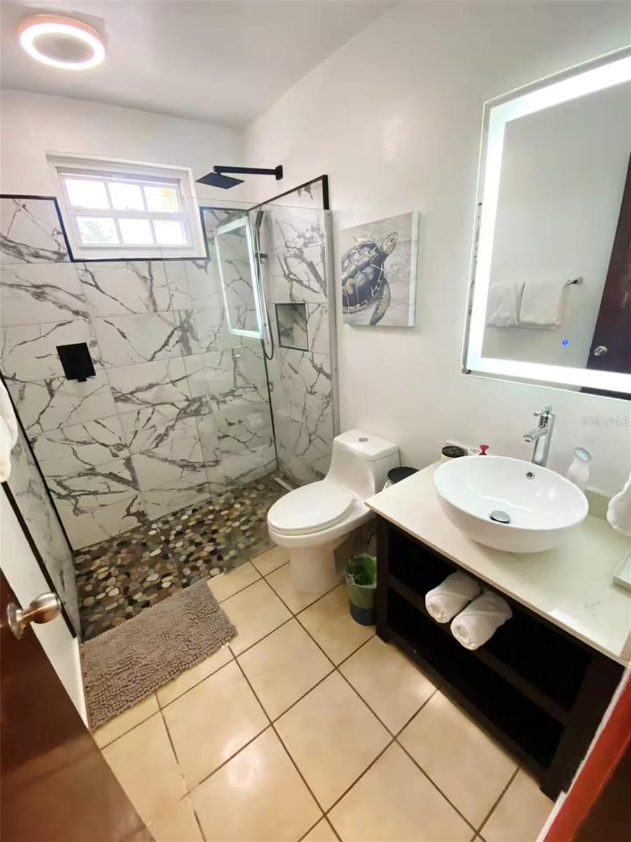 FAIRWAY COURTS - Residential Lease