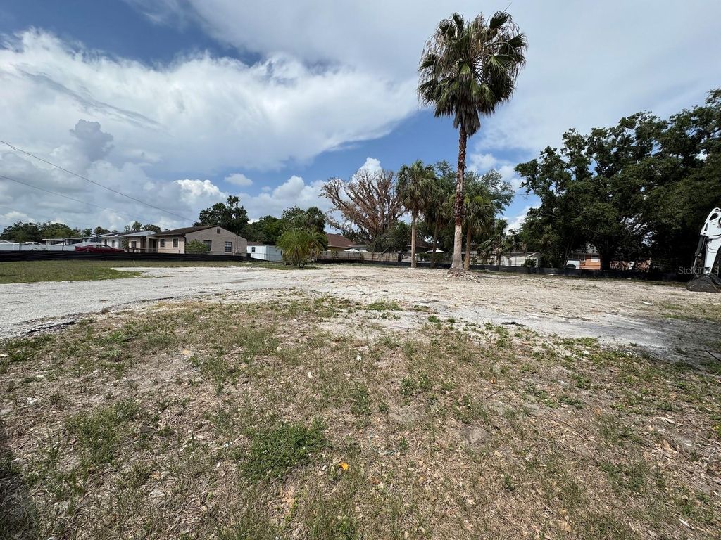 Photo of 4205 N Manhattan Avenue, Tampa, FL 33614 (MLS # TB8323396)