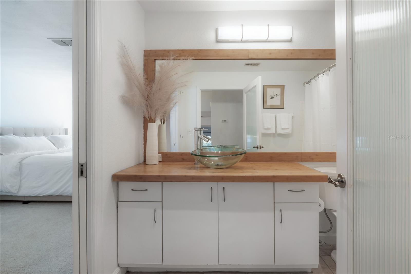 ISLAND PLACE A CONDO - Residential Lease