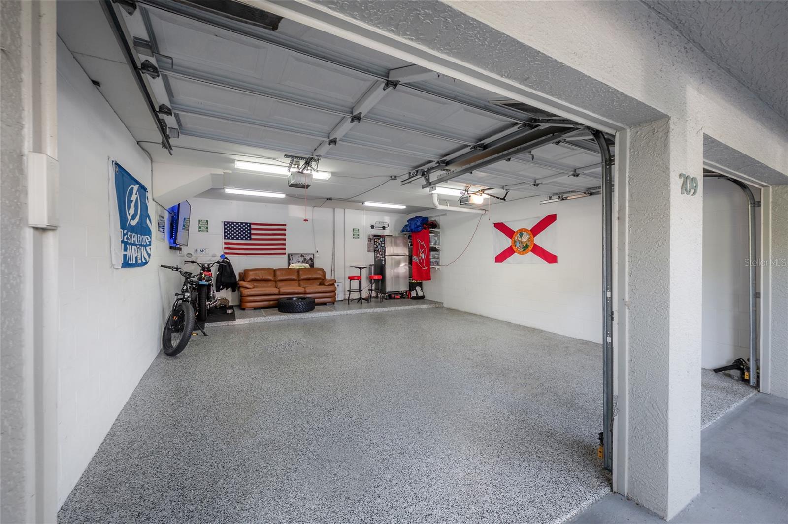 ISLAND PLACE A CONDO - Residential Lease