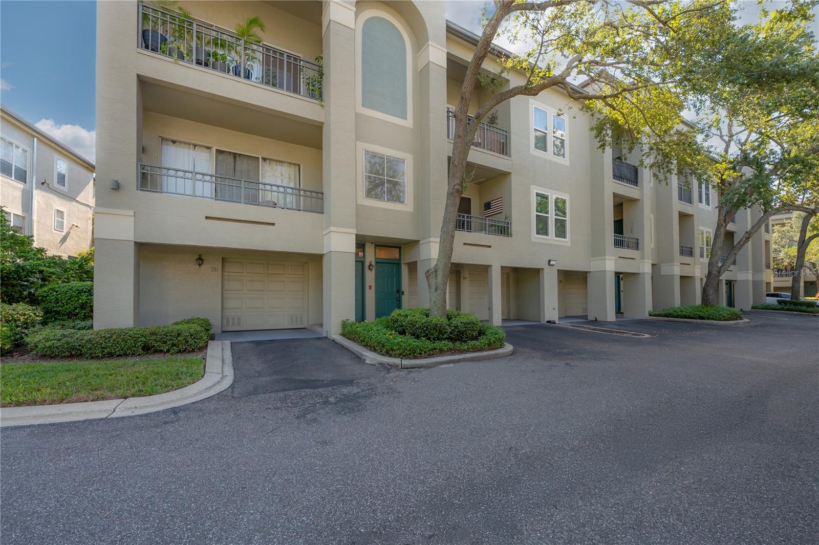 ISLAND PLACE A CONDO - Residential Lease