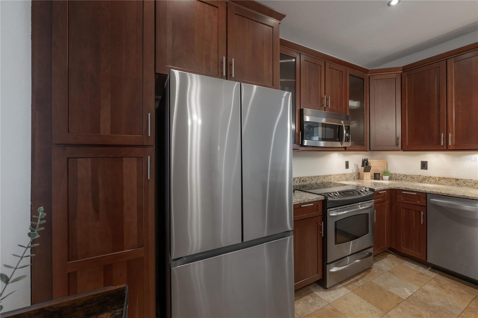 ISLAND PLACE A CONDO - Residential Lease