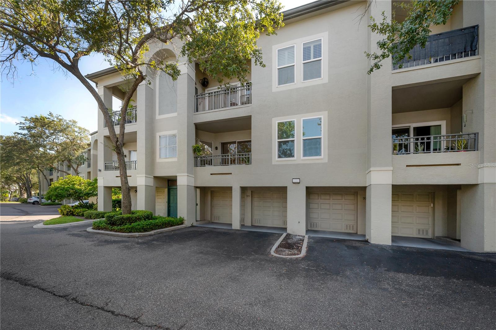 ISLAND PLACE A CONDO - Residential Lease