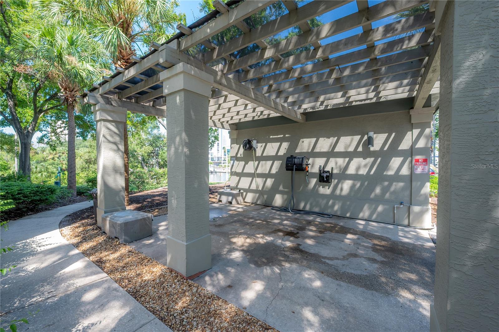 ISLAND PLACE A CONDO - Residential Lease