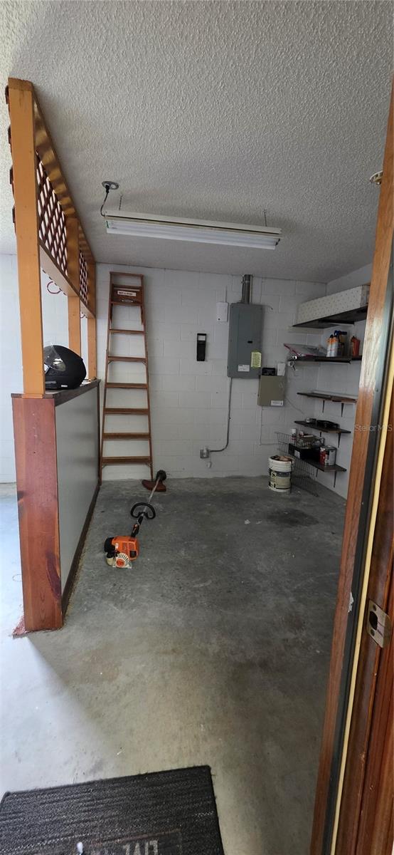 CARLTON VILLAGE PARK - Residential