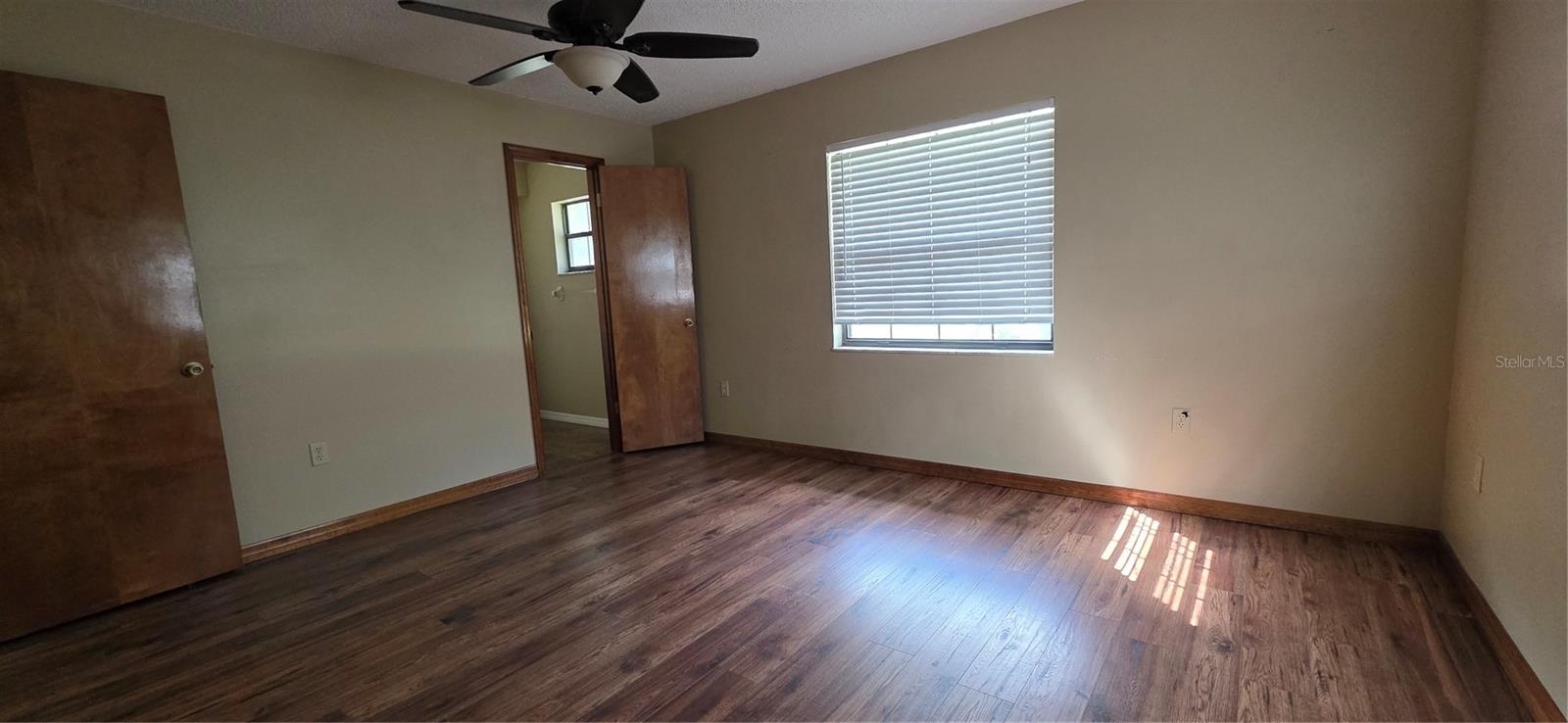 CARLTON VILLAGE PARK - Residential