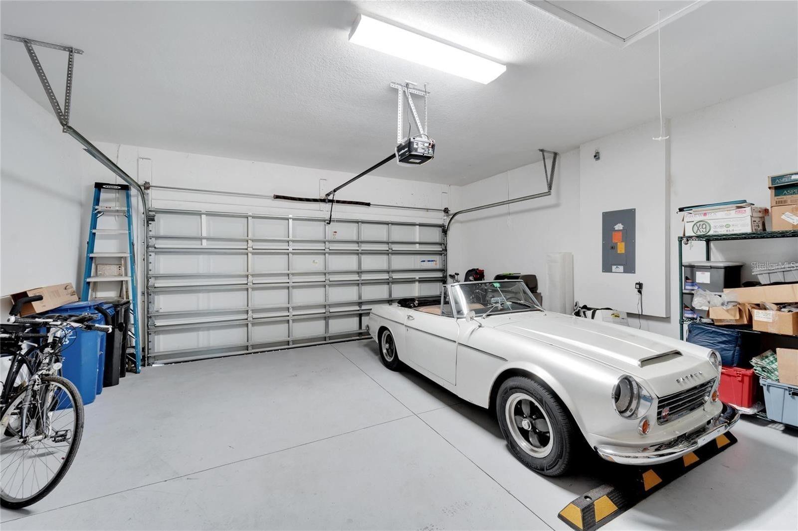 SUN CITY CENTER UNIT 274 & 2 - Residential