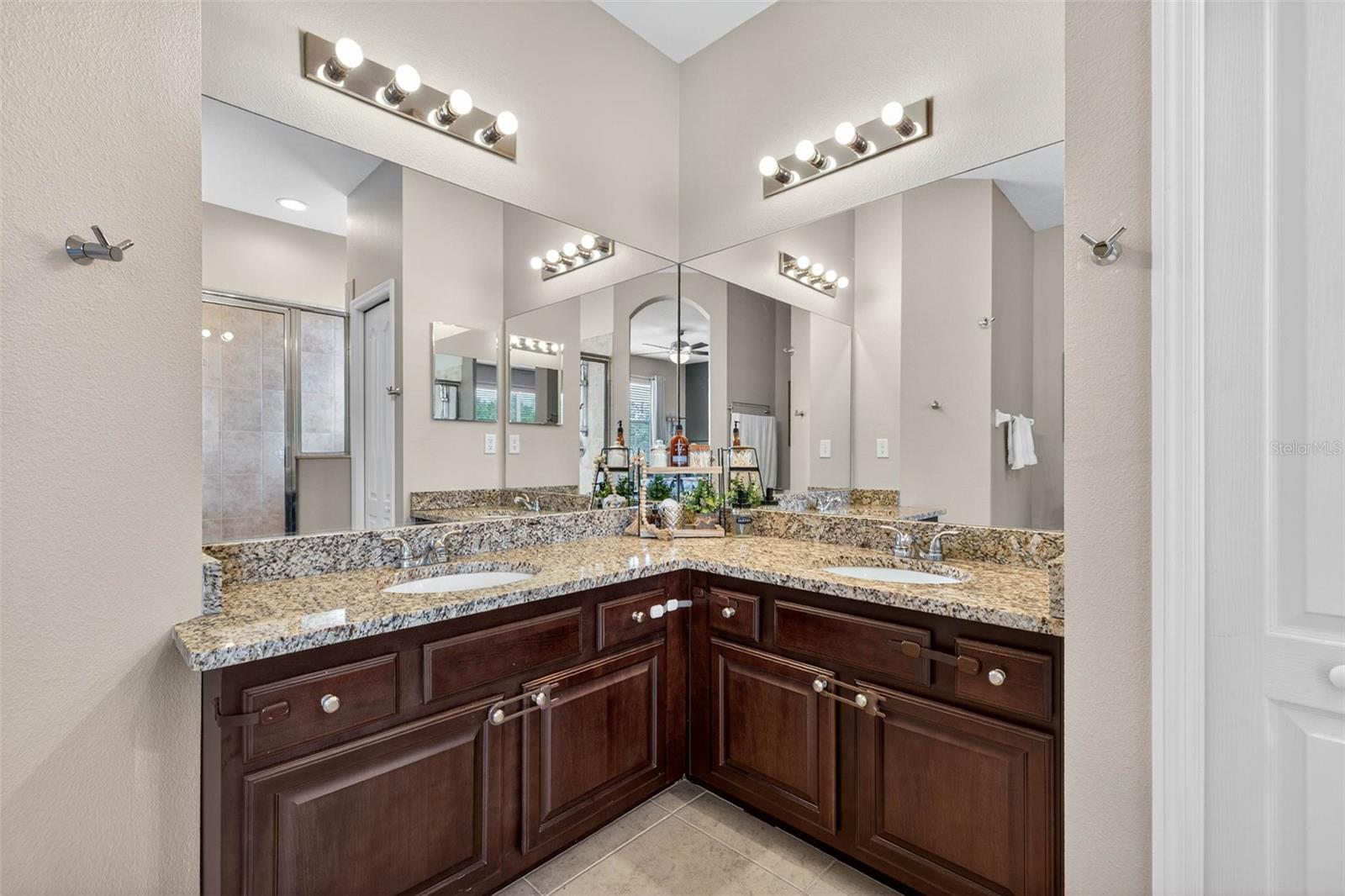 STONECREEK TOWNHOMES - Residential