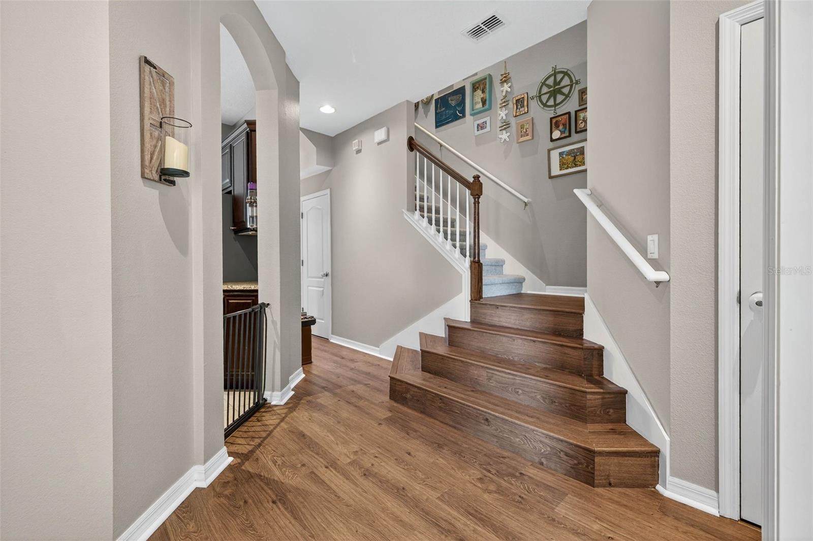 STONECREEK TOWNHOMES - Residential