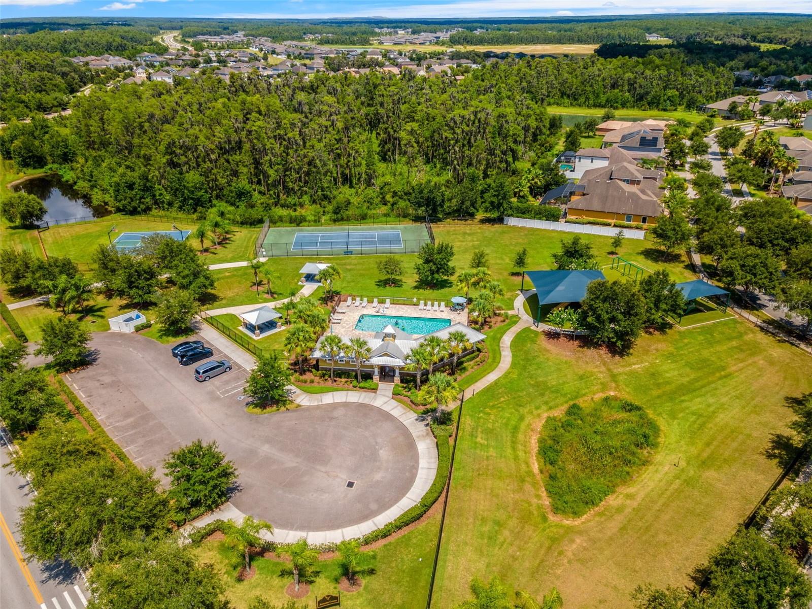 STONECREEK TOWNHOMES - Residential