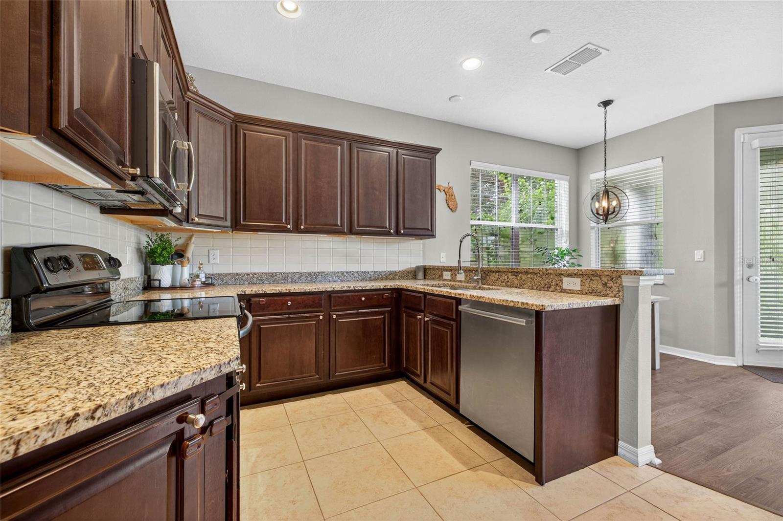 STONECREEK TOWNHOMES - Residential