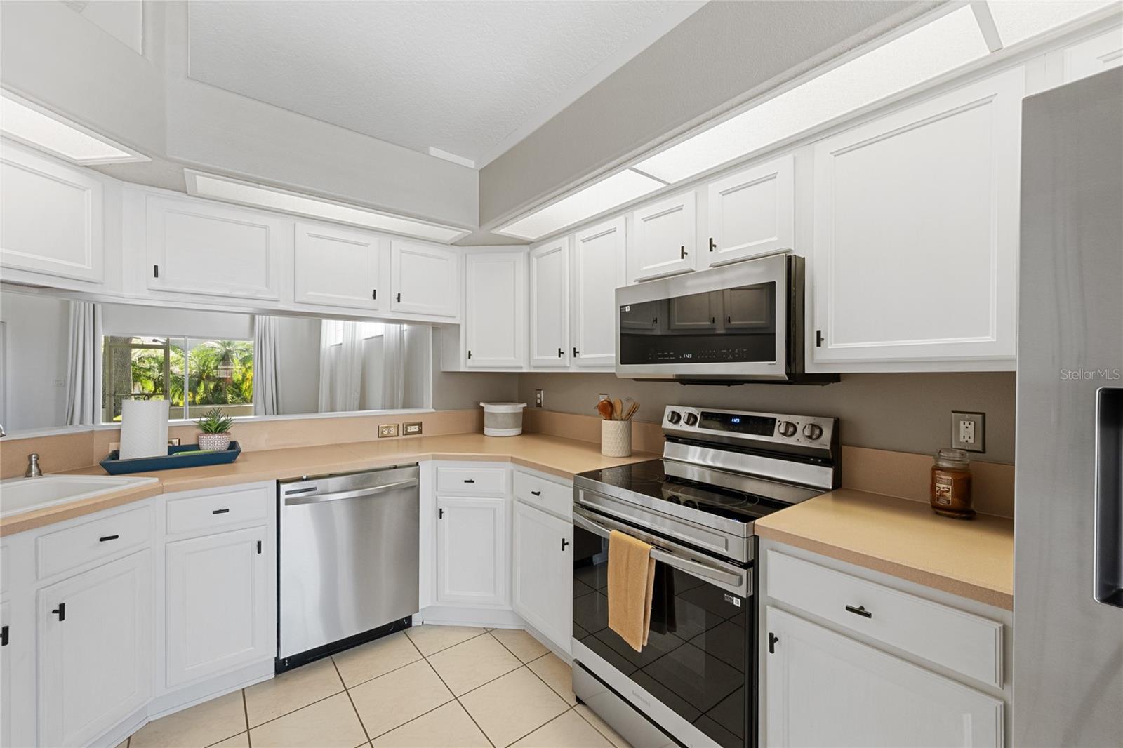 ROYAL HARBOR PH 01 - Residential