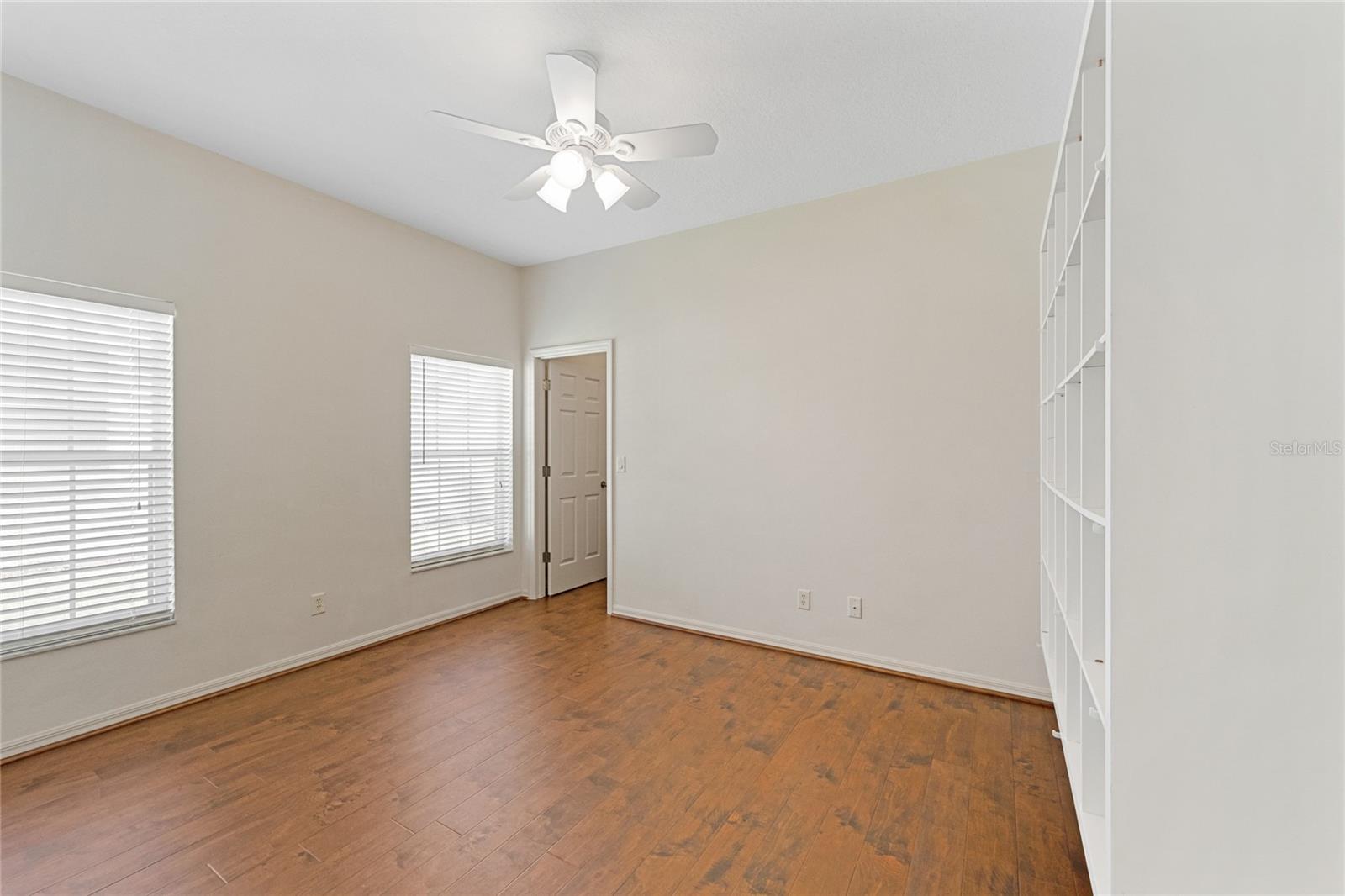 ROYAL HARBOR PH 01 - Residential