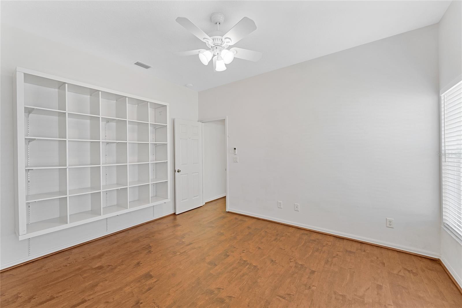 ROYAL HARBOR PH 01 - Residential