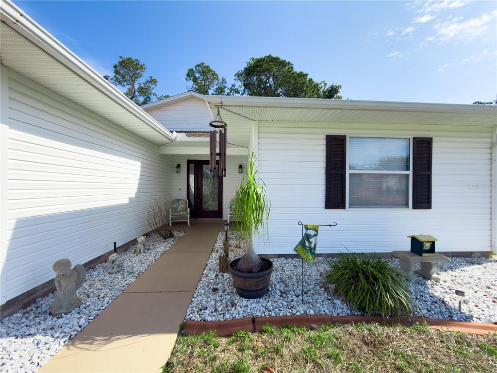 Photo of 32676 Oak Park Drive, Leesburg, FL 34748 (MLS # G5111662)