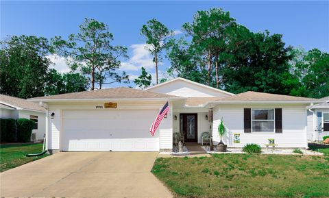 Photo of 32676 Oak Park Drive, Leesburg, FL 34748 (MLS # G5111662)