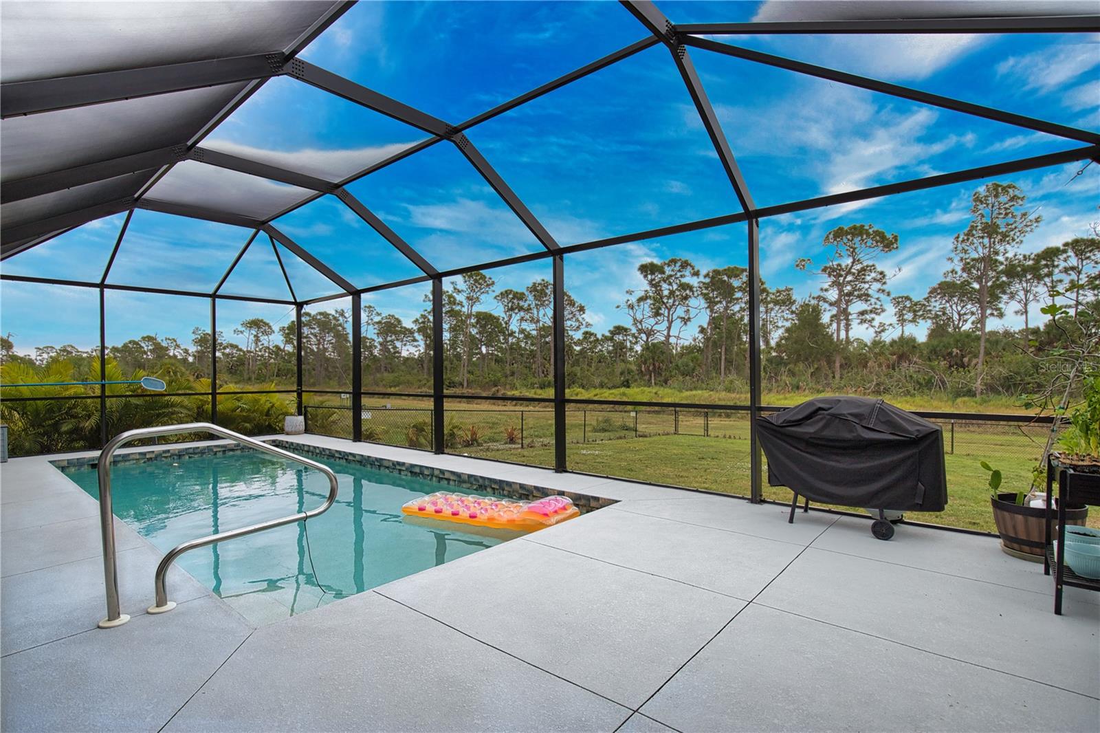 ROTONDA WEST PINE VALLEY - Residential