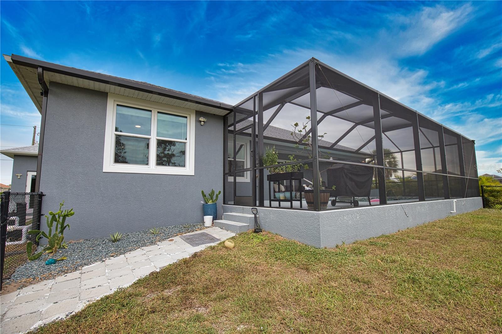 ROTONDA WEST PINE VALLEY - Residential