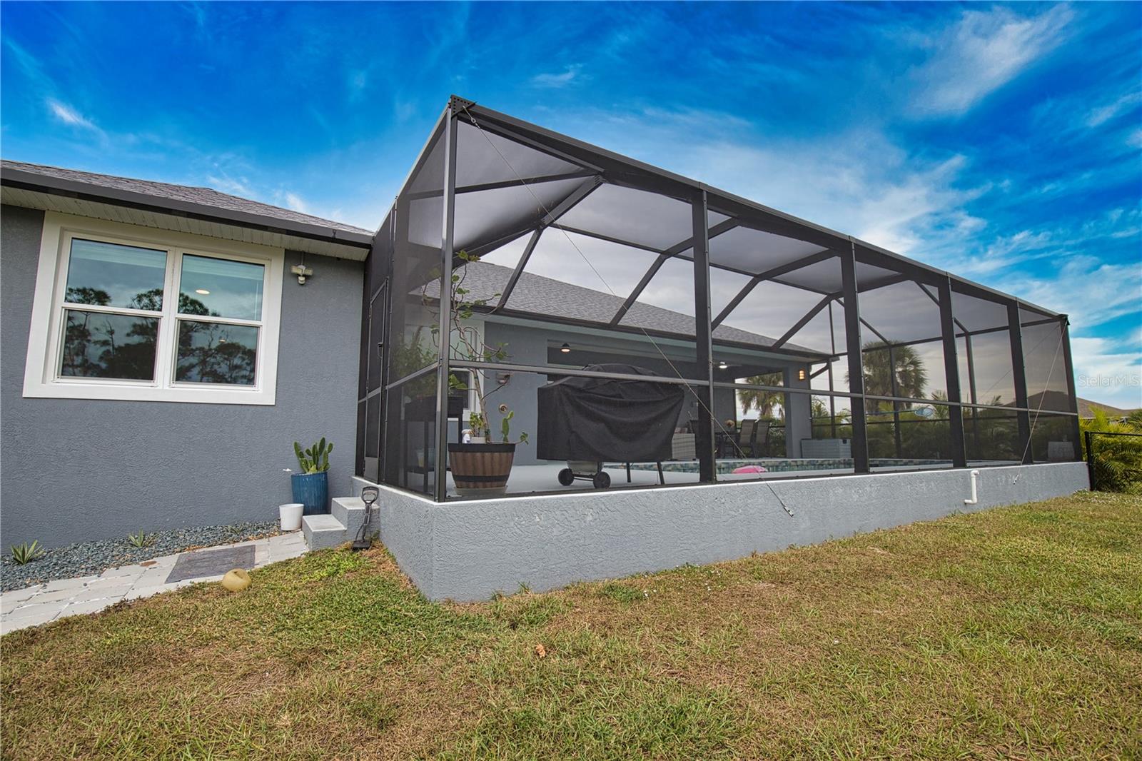 ROTONDA WEST PINE VALLEY - Residential