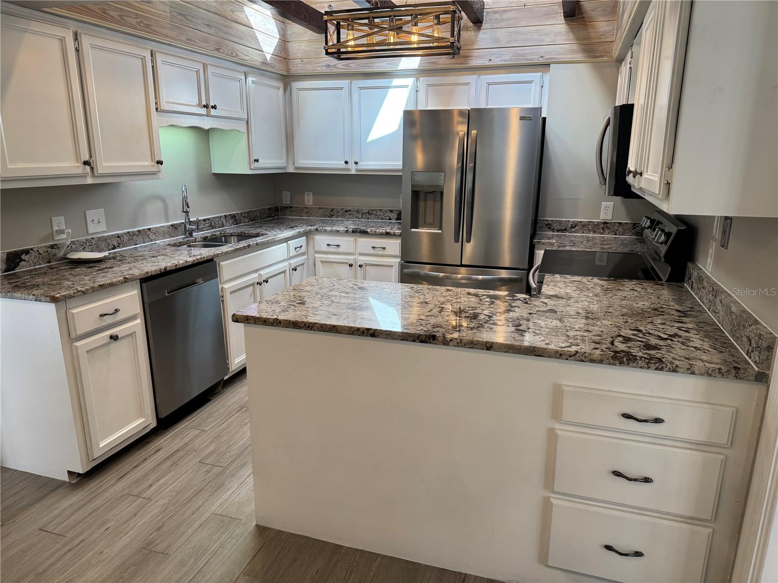 SANLANDO SPGS - Residential