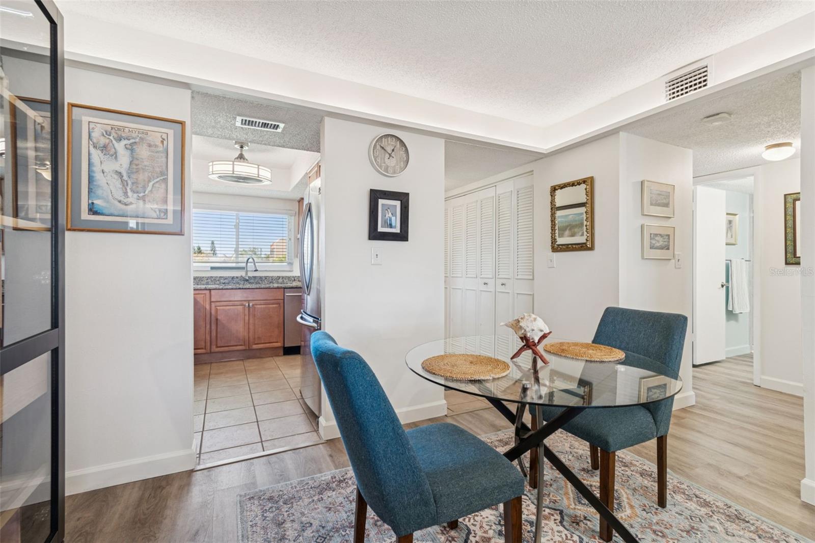 LAKE TARPON SAIL & TENNIS CLUB - Residential