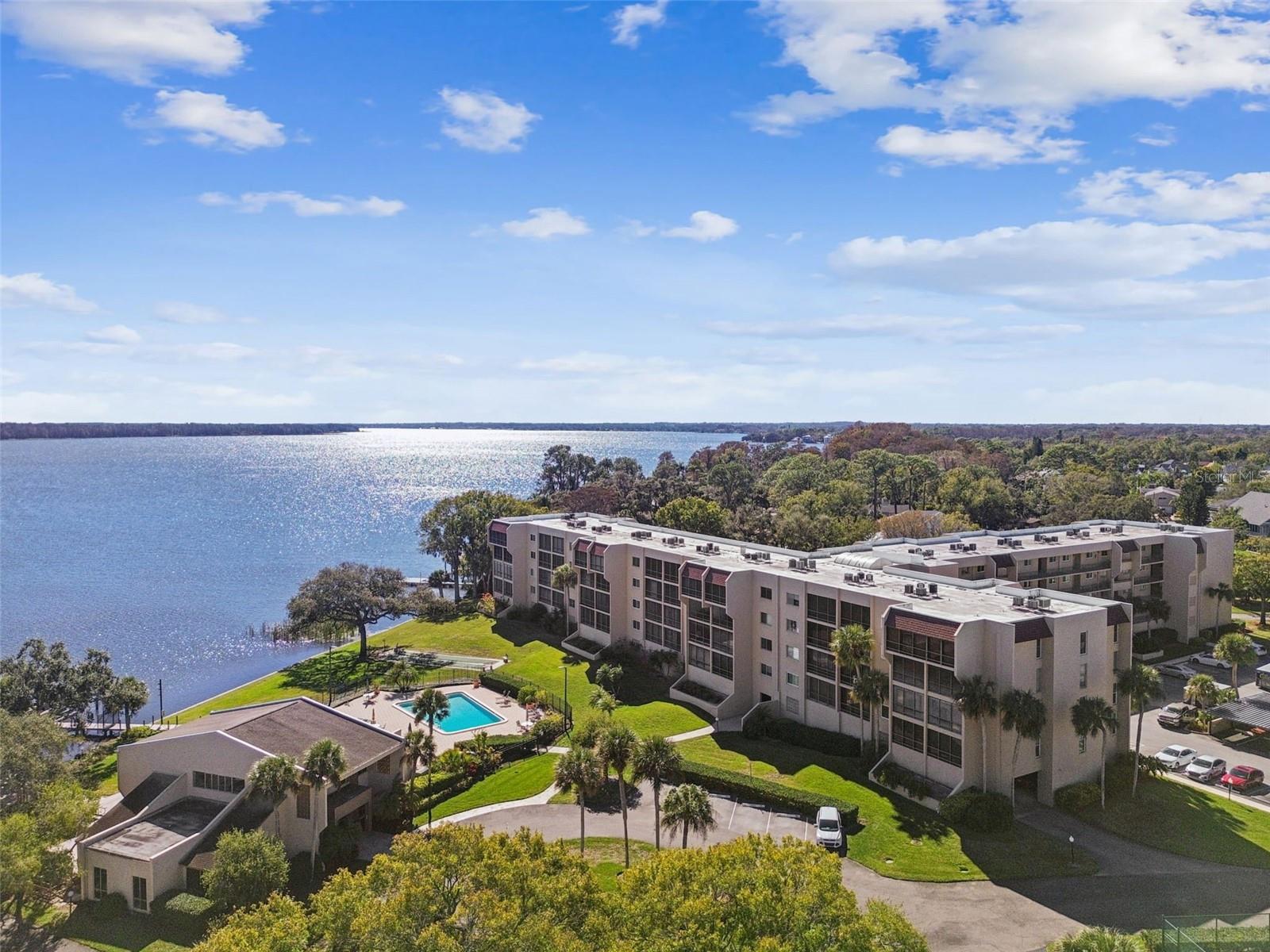 LAKE TARPON SAIL & TENNIS CLUB - Residential