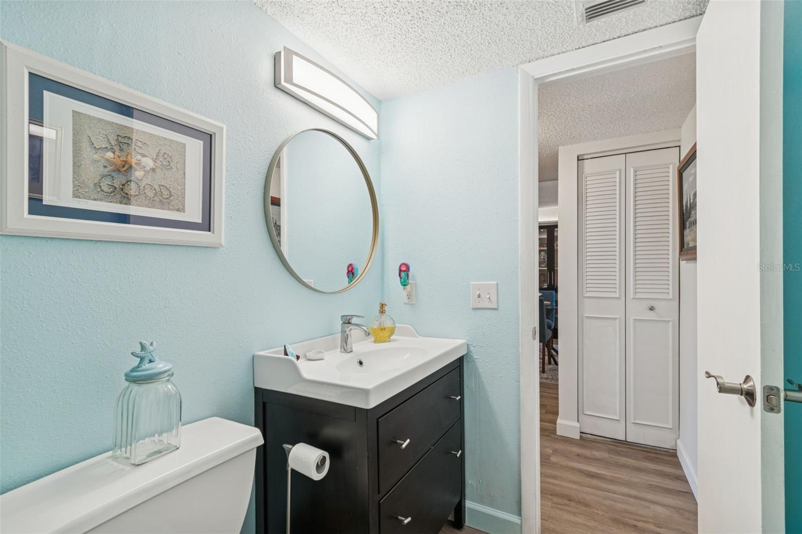 LAKE TARPON SAIL & TENNIS CLUB - Residential