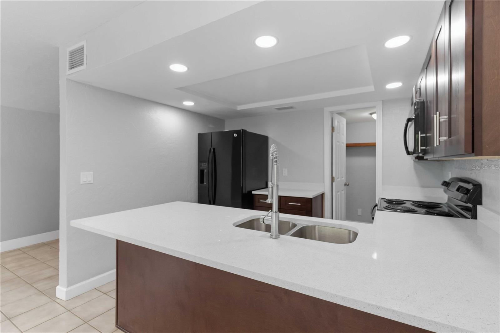 SHADYBROOK VILLAGE AMD - Residential