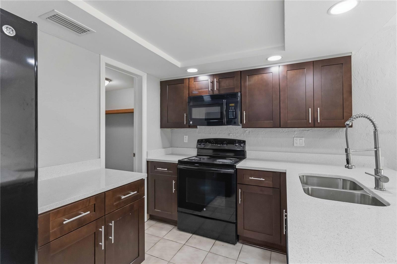 SHADYBROOK VILLAGE AMD - Residential