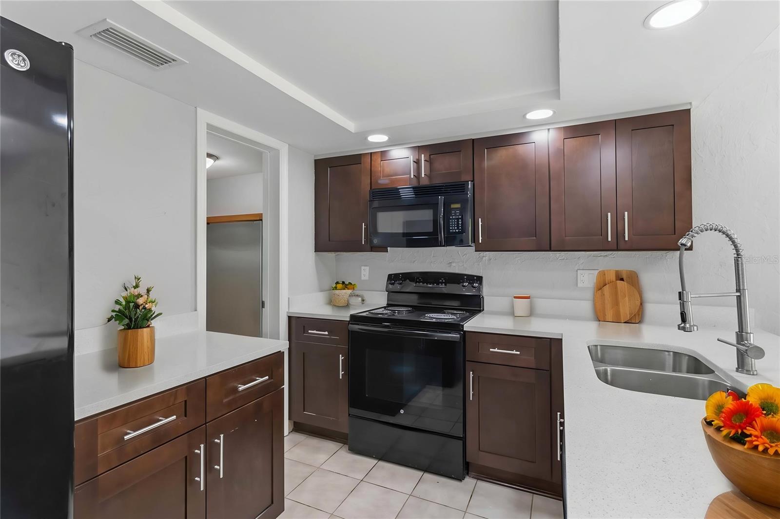 SHADYBROOK VILLAGE AMD - Residential