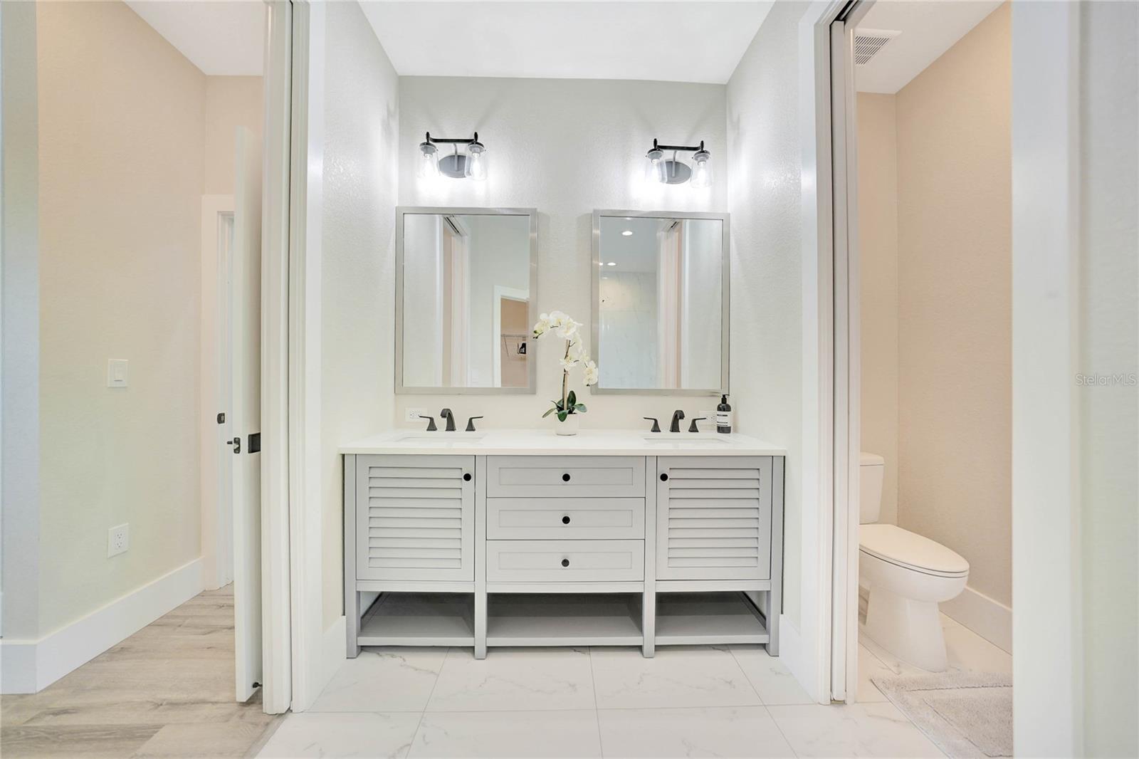 PORT CHARLOTTE SUB 20 - Residential Lease