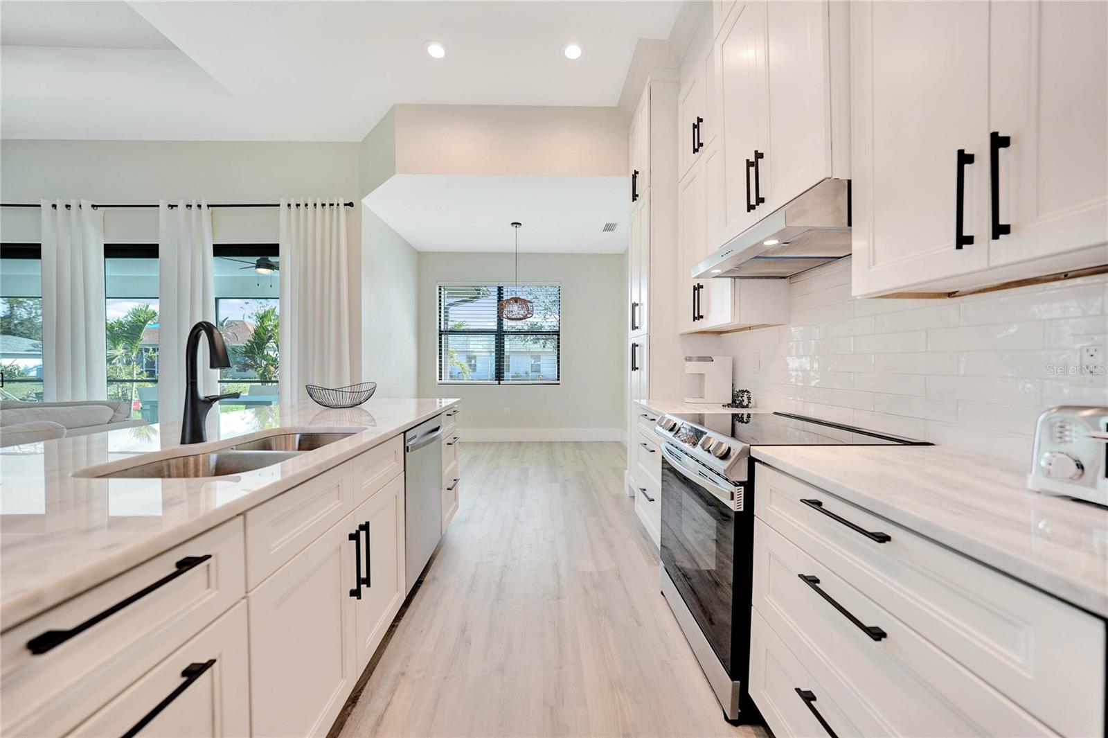 PORT CHARLOTTE SUB 20 - Residential Lease