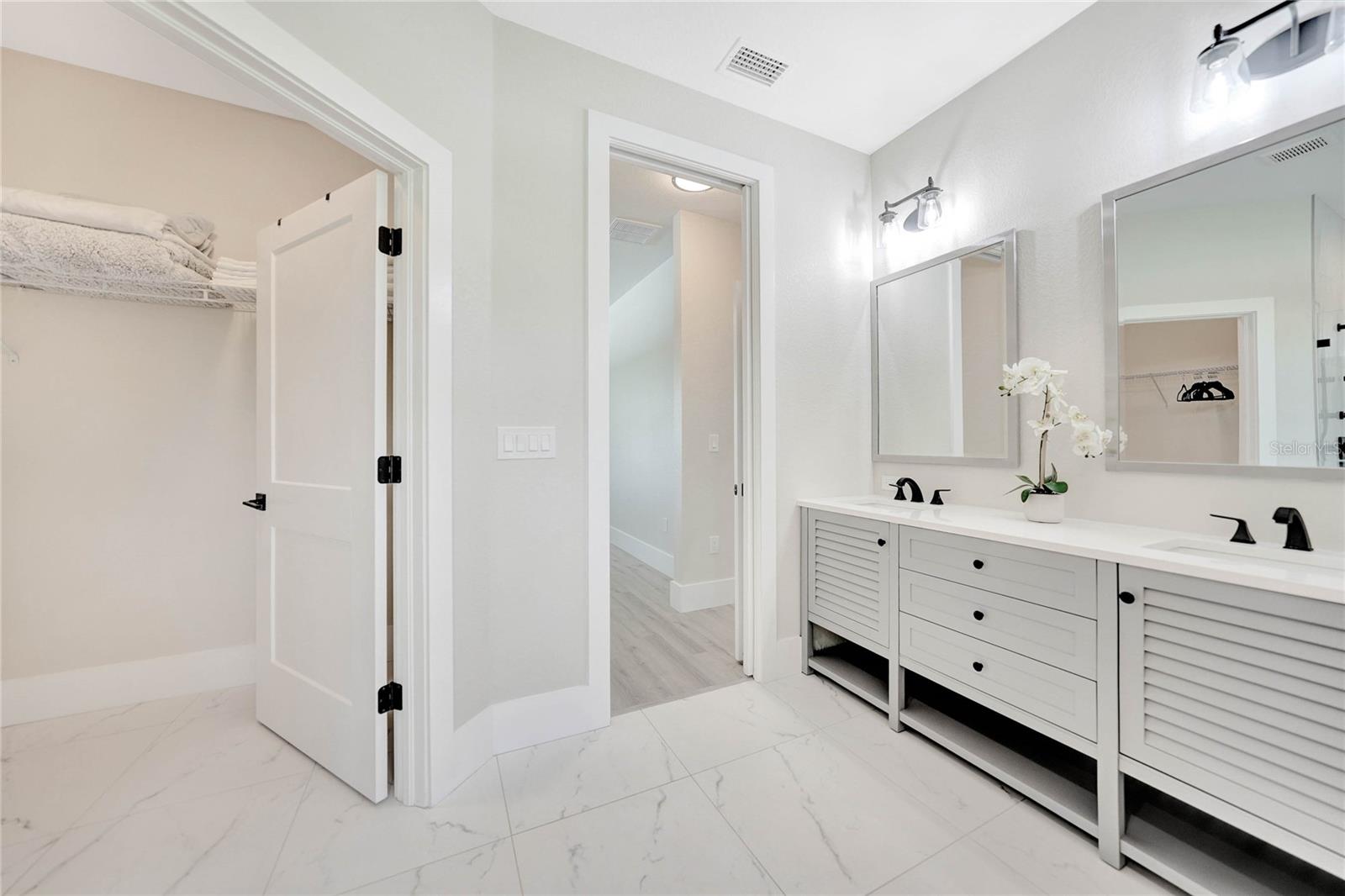 PORT CHARLOTTE SUB 20 - Residential Lease