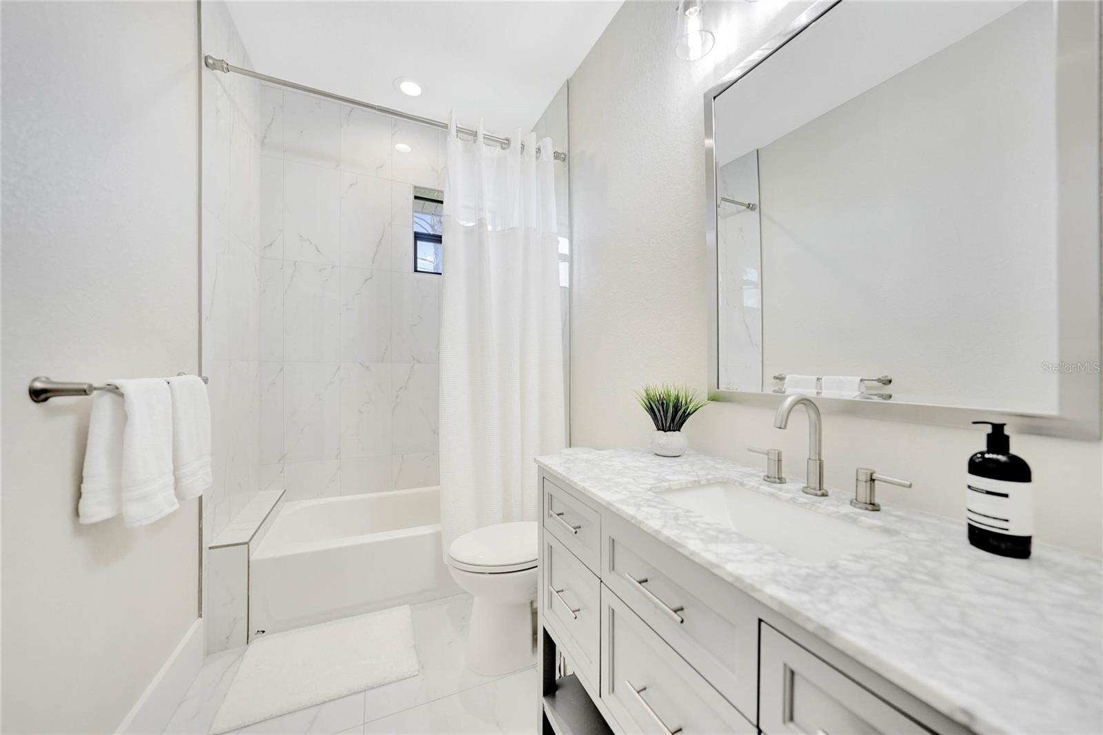 PORT CHARLOTTE SUB 20 - Residential Lease