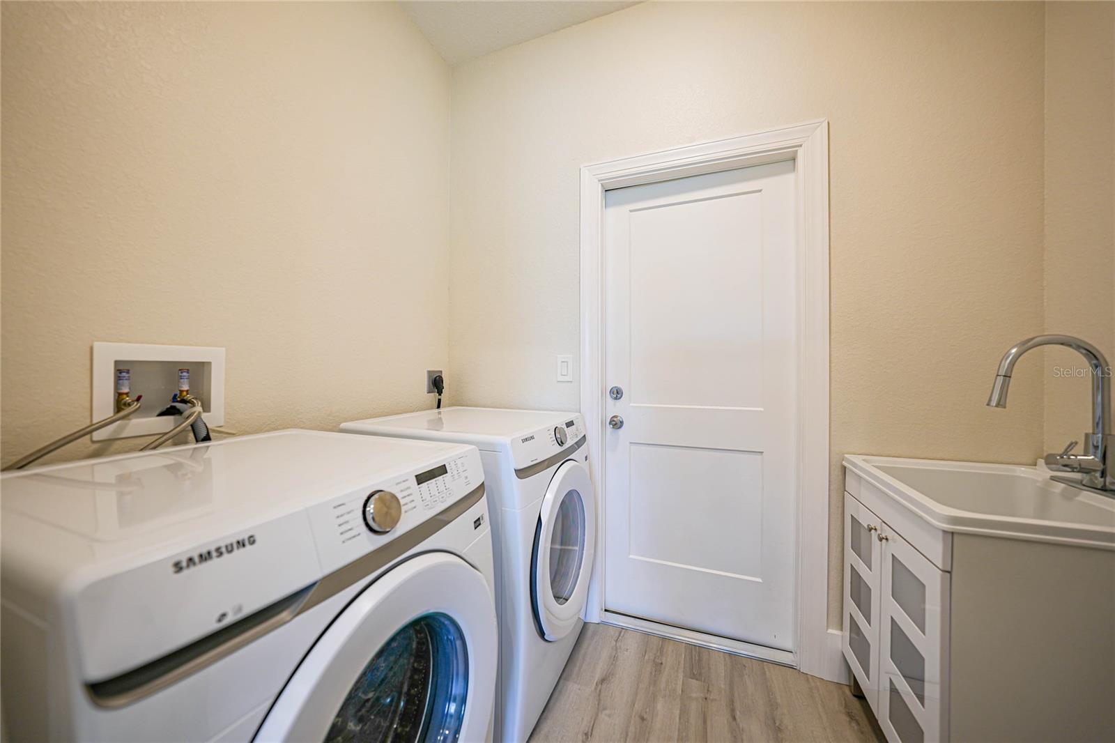 PORT CHARLOTTE SUB 20 - Residential Lease