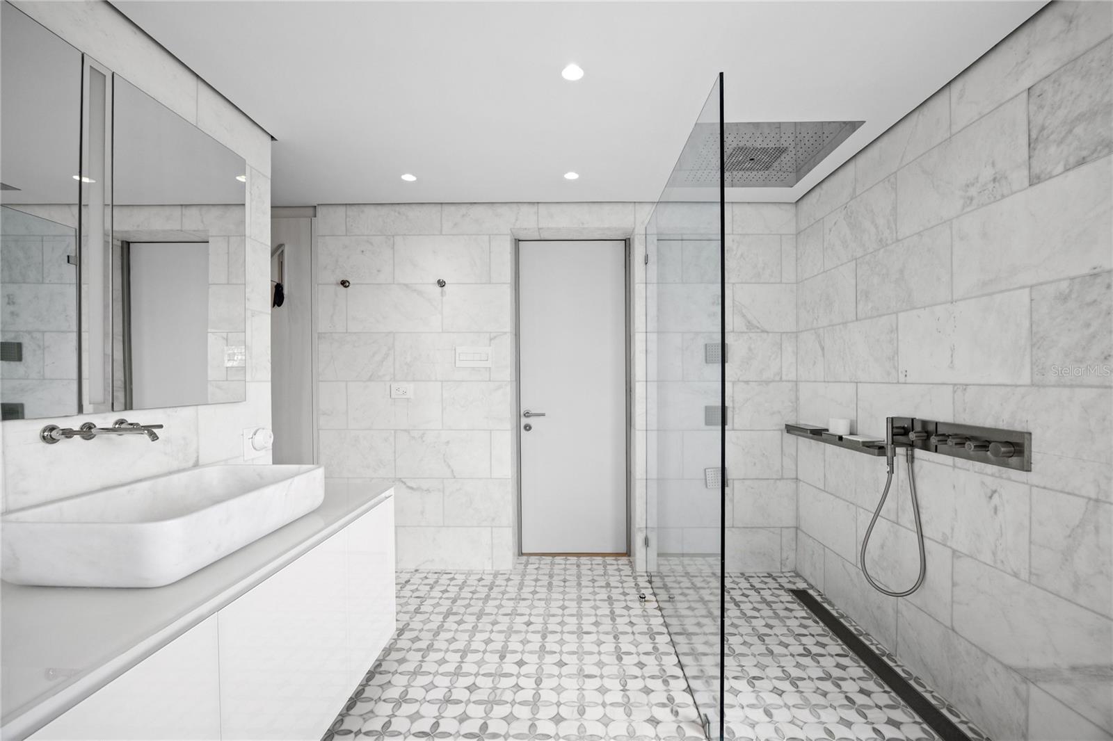 CROWNE PLAZA CONDOMINIUM - Residential