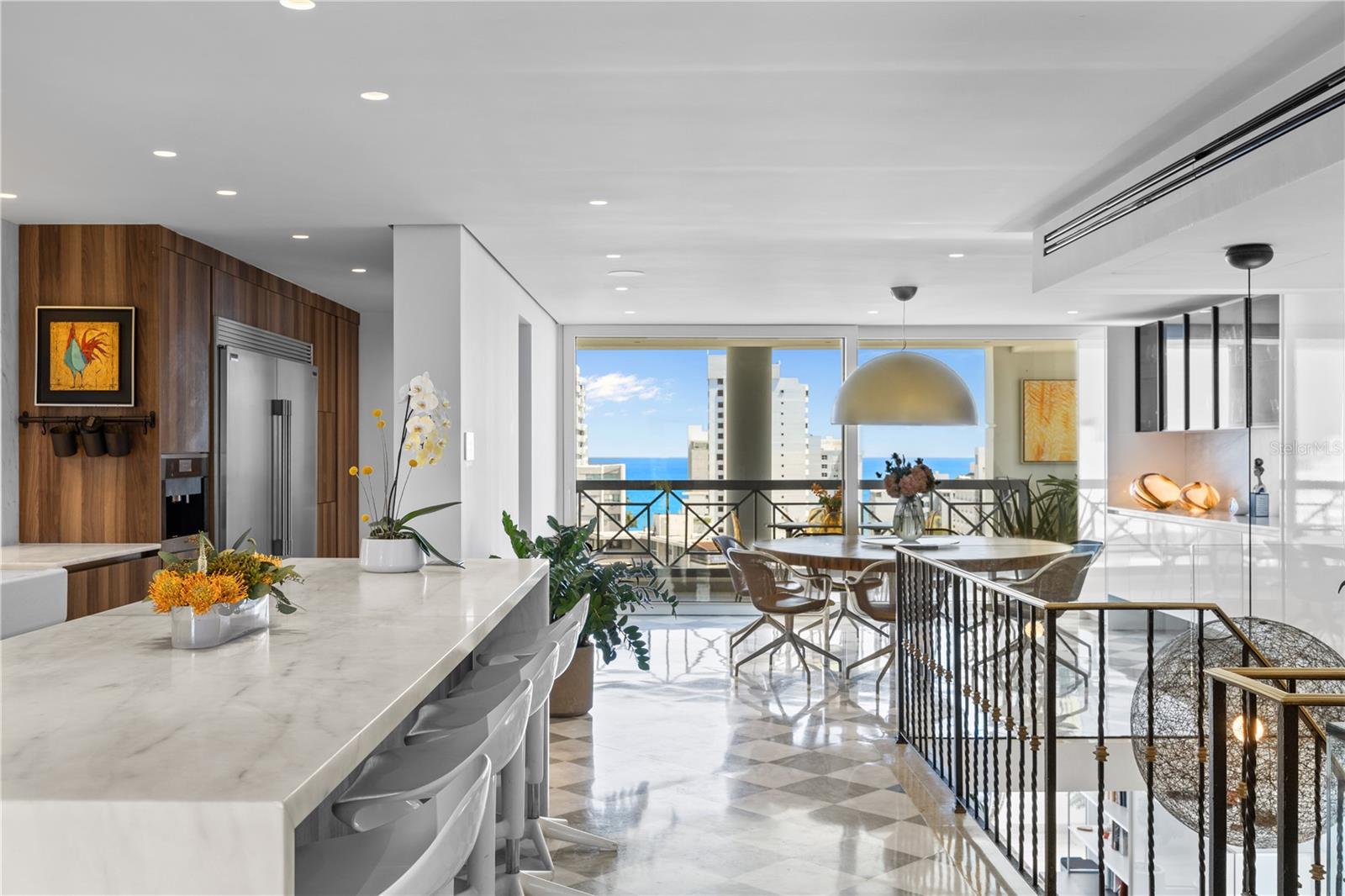 CROWNE PLAZA CONDOMINIUM - Residential