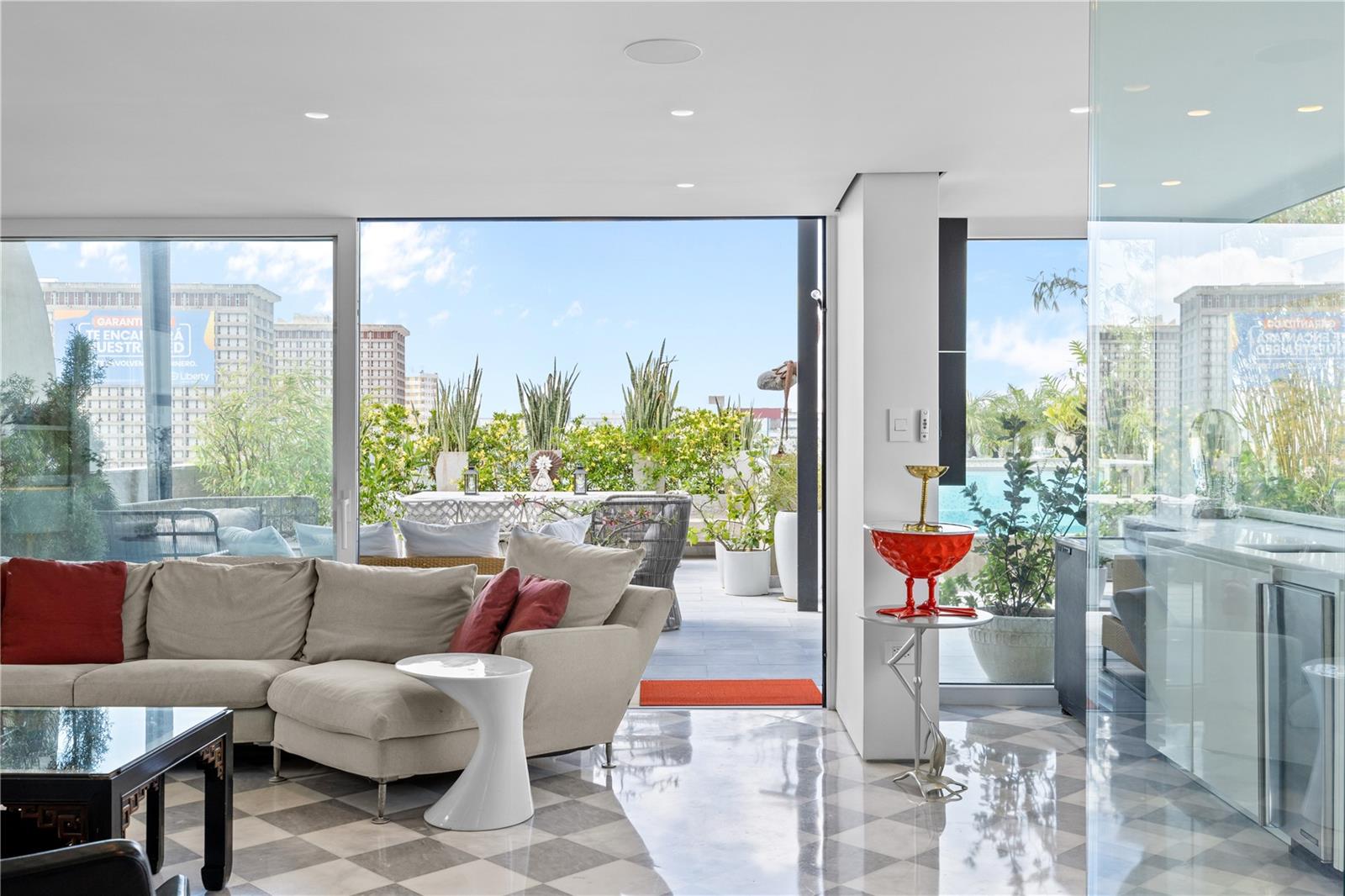 CROWNE PLAZA CONDOMINIUM - Residential